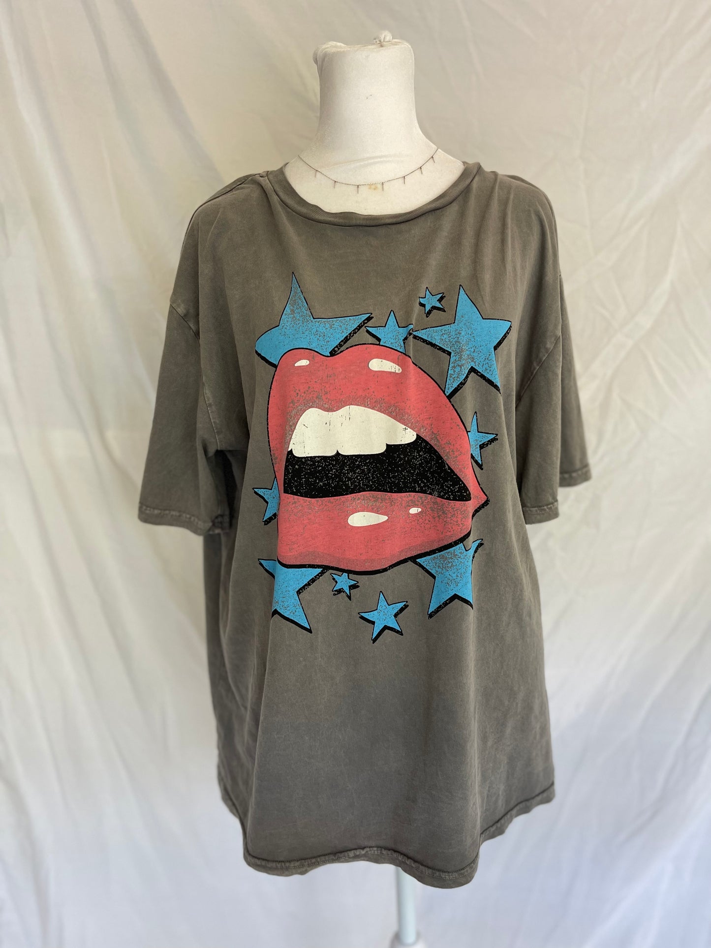 KISS Graphic Top
