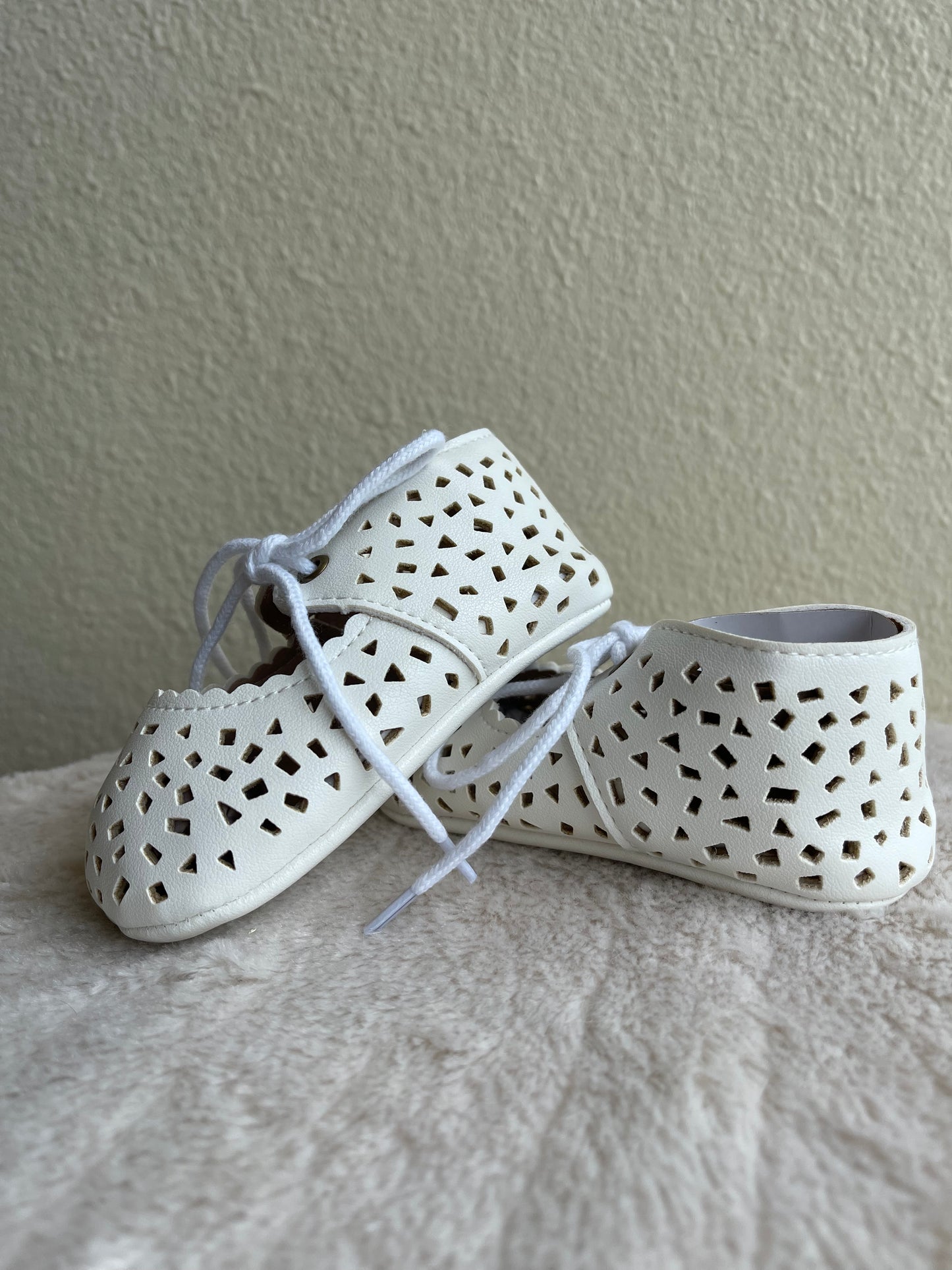 Eyelet Shoe - White