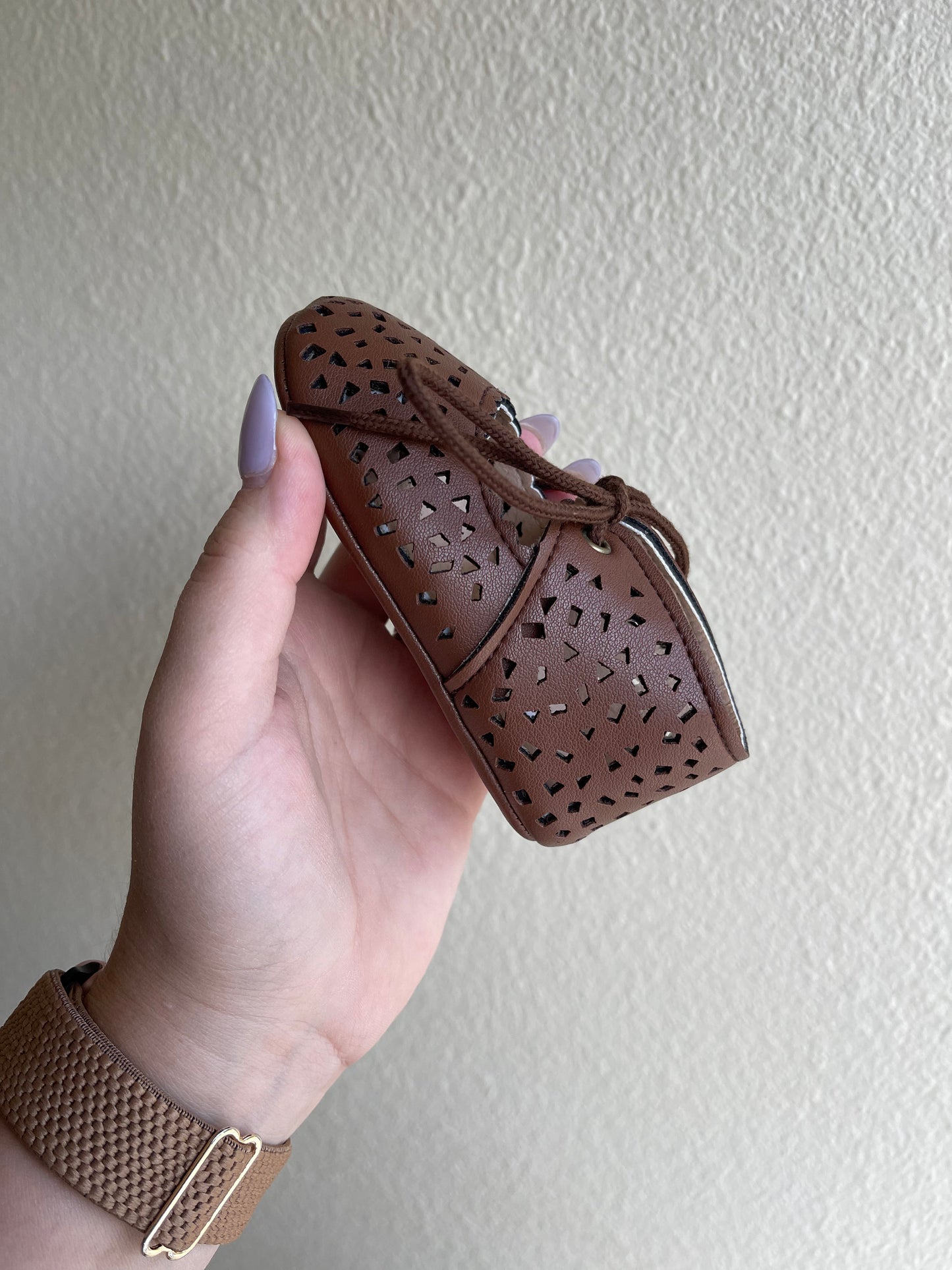Eyelet Shoe - Auburn