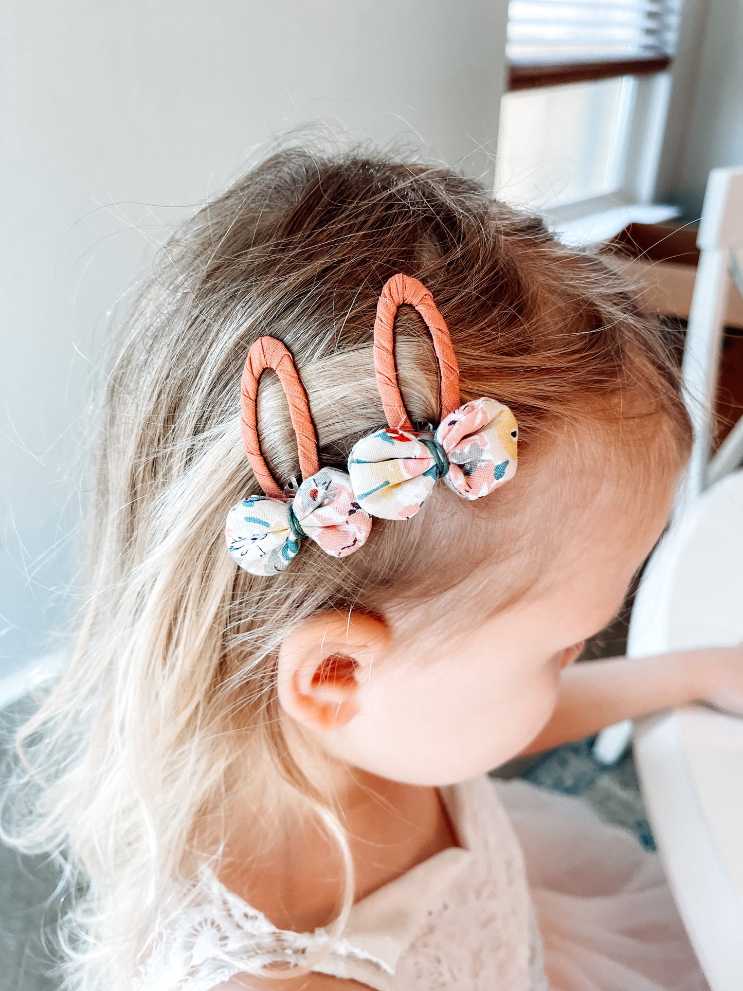 Peachy Festive Bows