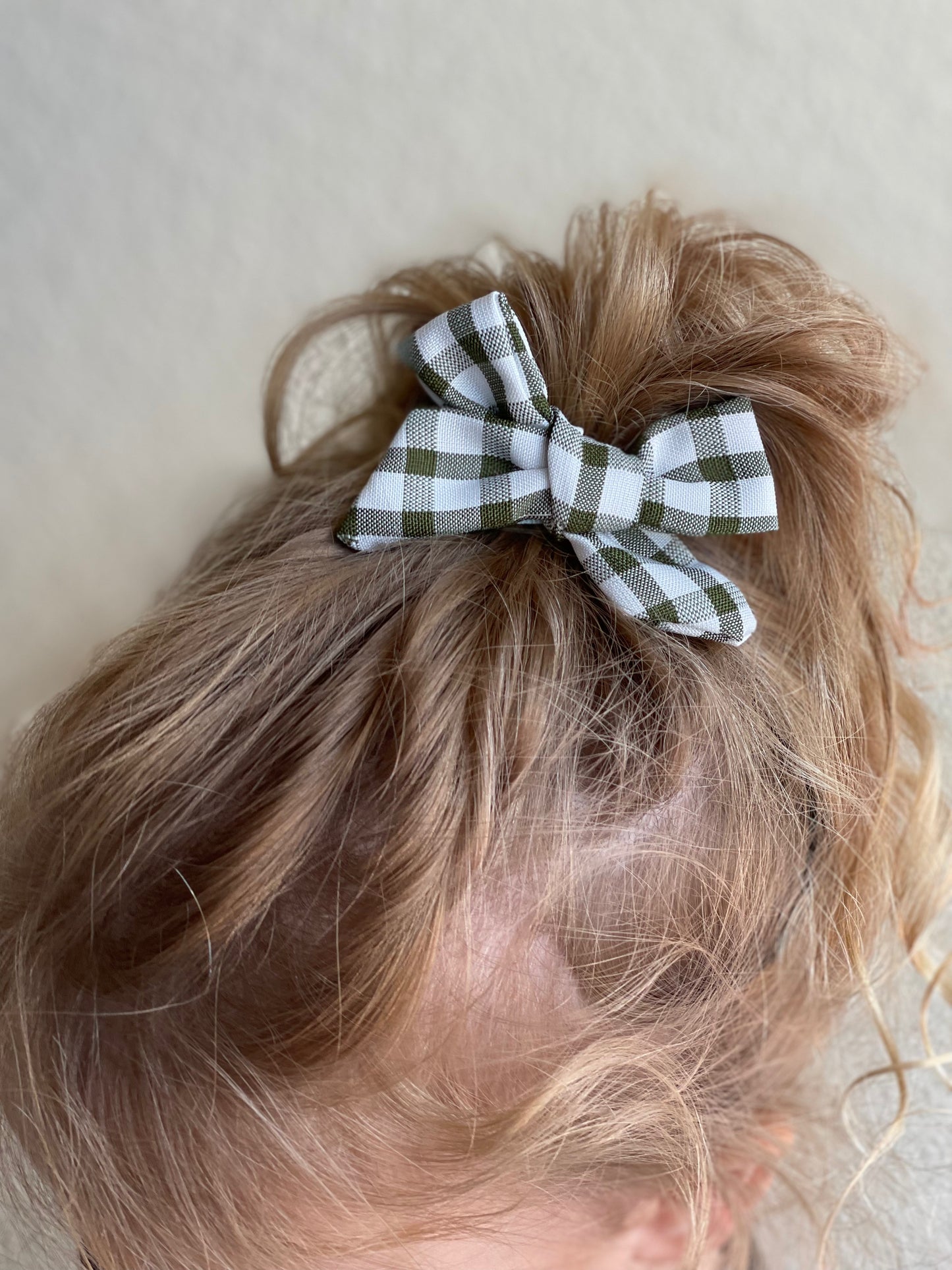 Garden Green Bow