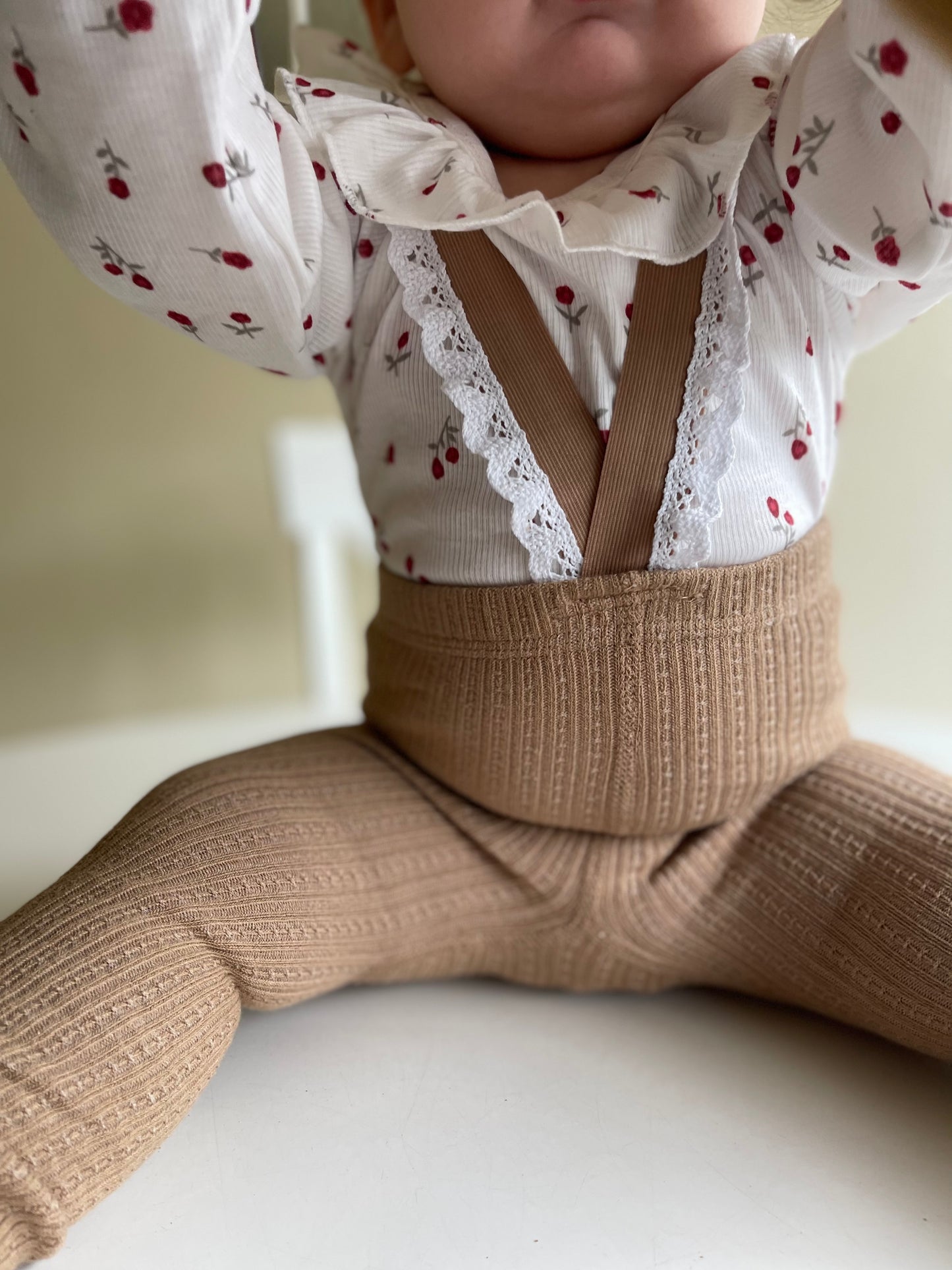 Lil Babe Suspender Tights - Khaki