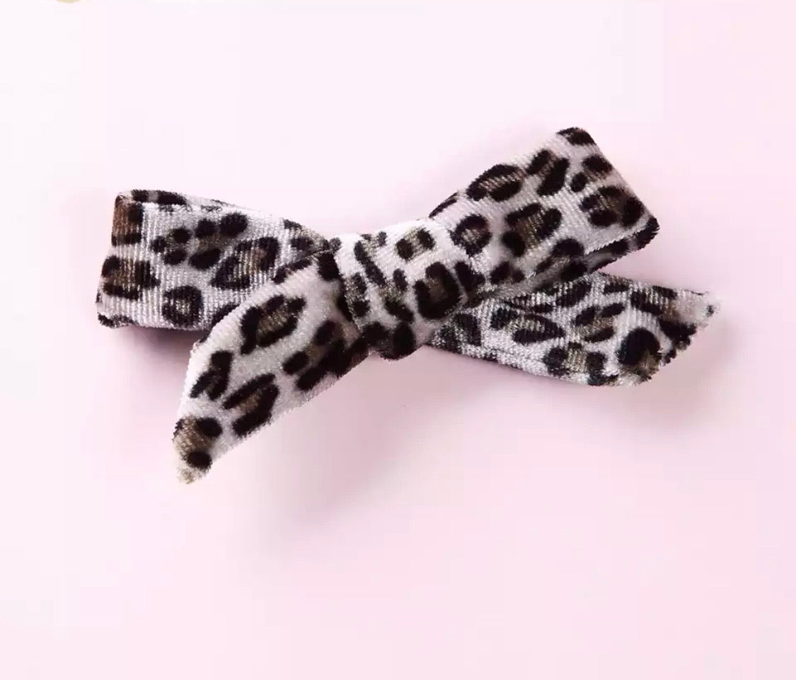 Leopard Velvet Print Bows - 3 Colors